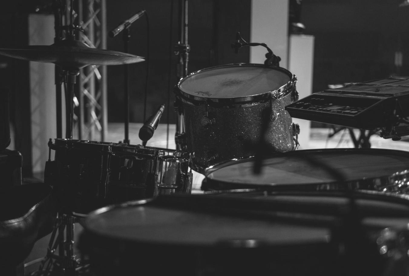 Розповідь історій у піснях